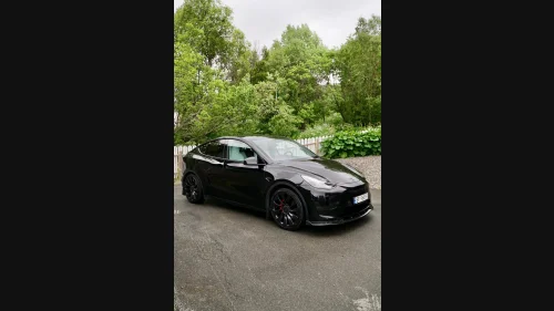 TESLA Model Y Performance AWD