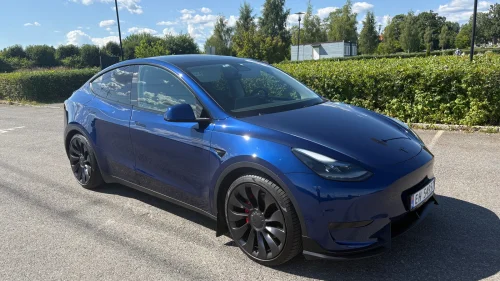 TESLA Model Y Performance AWD