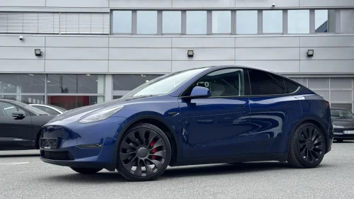 TESLA Model Y Performance AWD | Hengerfeste I Lav KM I Se farge!