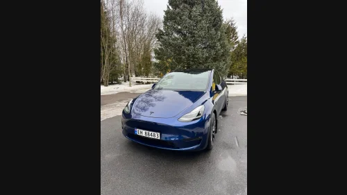 TESLA Model Y Performance AWD