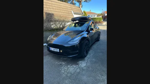 TESLA Model Y Performance AWD
