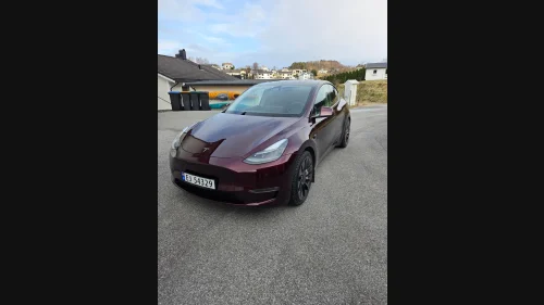 TESLA Model Y Performance AWD