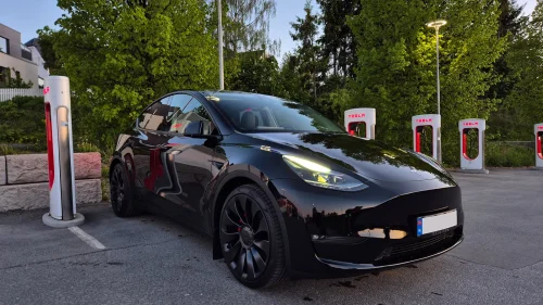 TESLA Model Y Performance AWD