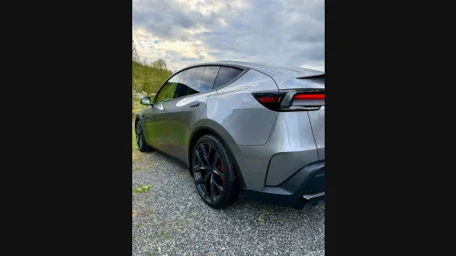 TESLA Model Y Performance AWD