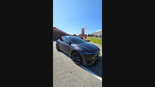 TESLA Model Y Performance AWD