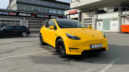 TESLA Model Y Performance AWD