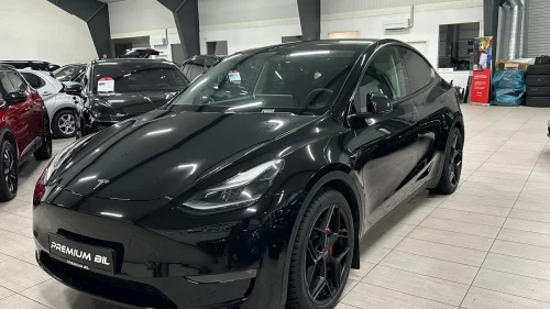 TESLA Model Y PERFORMANCE,AWD,AP ,PREMIUM,360KAM, 21"- 20"