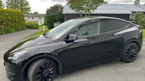 TESLA Model Y Performance AWD