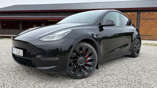 TESLA Model Y Performance AWD