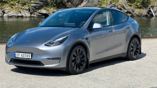 TESLA Model Y Performance AWD