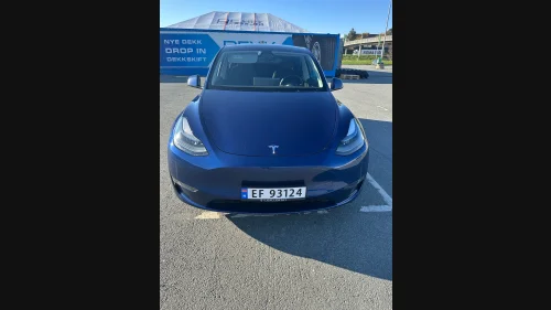 TESLA Model Y Performance AWD