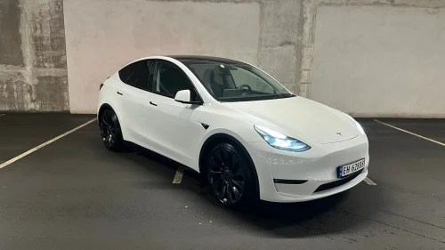 TESLA Model Y Performance AWD