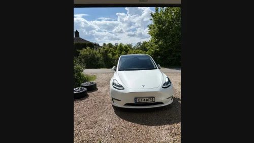 TESLA Model Y Performance AWD