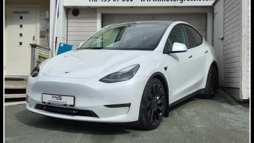 TESLA Model Y Performance AWD WLTP 514km - Ny service. ny Eu