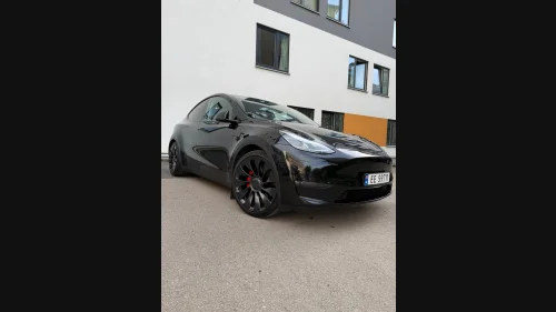 TESLA Model Y Performance AWD