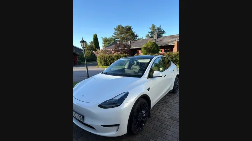TESLA Model Y Performance AWD