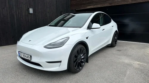 TESLA Model Y Performance AWD