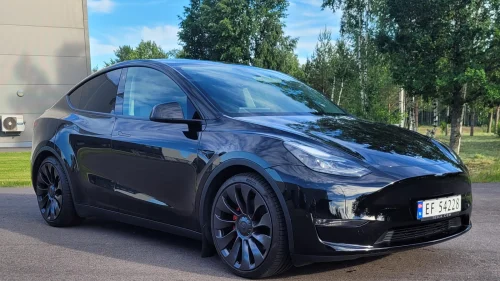 TESLA Model Y Performance AWD