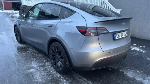TESLA Model Y Performance AWD/1 EIER/KROK/UBERTURBINE