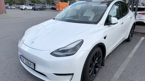 TESLA Model Y Performance AWD