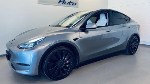 TESLA Model Y PERFORMANCE AWD 8xÜBERTURBINE/HENGERFESTE