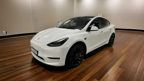 TESLA Model Y Performance AWD