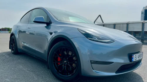 TESLA Model Y Performance AWD