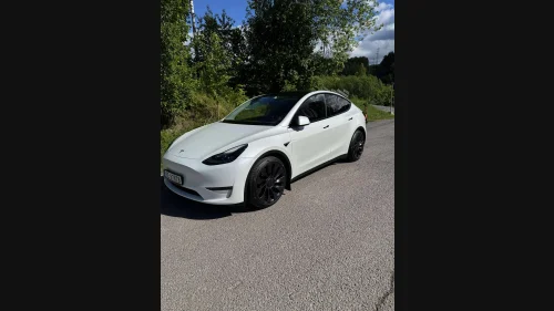 TESLA Model Y Performance AWD