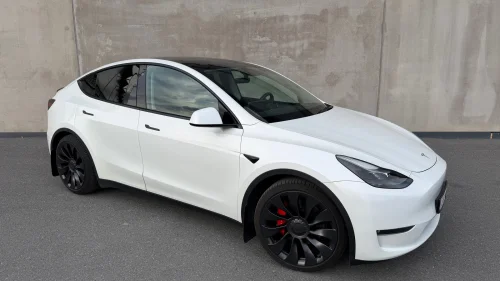 TESLA Model Y Performance AWD