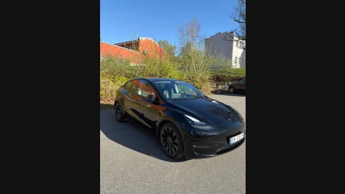 TESLA Model Y Performance AWD