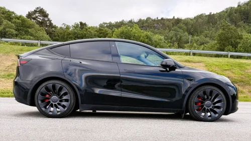 TESLA Model Y Performance AWD