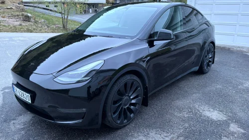 TESLA Model Y Performance AWD