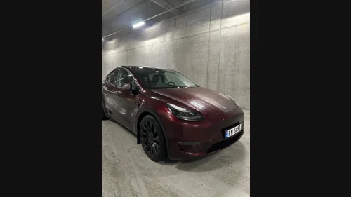 TESLA Model Y Performance AWD