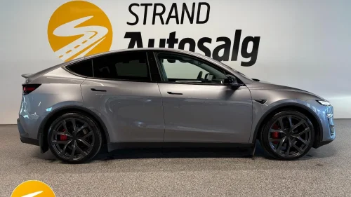 TESLA Model Y Juniper Performance AWD 627hk Norsk Krok Berlin
