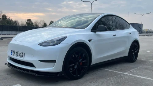 TESLA Model Y Performance AWD