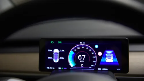 TESLA Model Y Performance - unik med ekstra skjerm foran og bak!