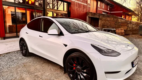 TESLA Model Y Performance AWD