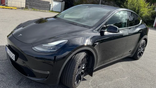 TESLA Model Y Performance AWD