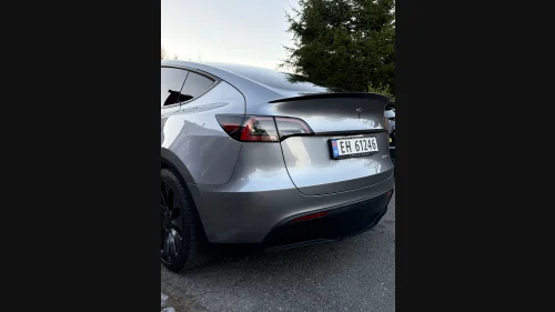 TESLA Model Y Performance AWD