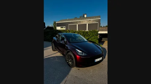 TESLA Model Y Standard Range RWD