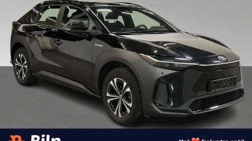 TOYOTA BZ4X 511KM Active 2WD ACC/Ryggekamera/CarPlay/Oppv.ratt