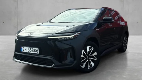 TOYOTA BZ4X NYBILGARANTI/ACC/360/V.pumpe/Navi/El.bakluke
