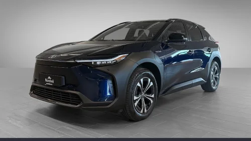 TOYOTA BZ4X Active Tech/Fint utstyrt bil med lang garanti!