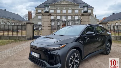 TOYOTA BZ4X Active // Adp.Cruise // Ryggekamera // CarPlay //