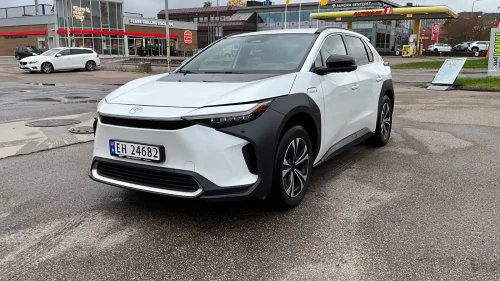 TOYOTA BZ4X 2WD Executive
