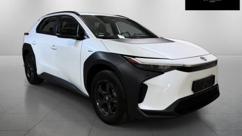 TOYOTA BZ4X 2WD Active /Ryggekamera/Acc/Navi/Relax-garanti++