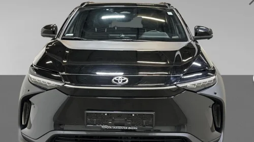 TOYOTA BZ4X 2WD Active,Navigasjon,Garanti
