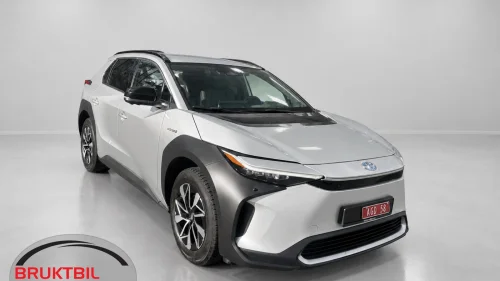 TOYOTA BZ4X Toyota bZ4X AWD Executive | Skinn | Norsk | Historikk