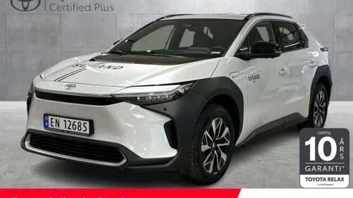 TOYOTA BZ4X Executive | Demobil | Skinn | Navigasjon