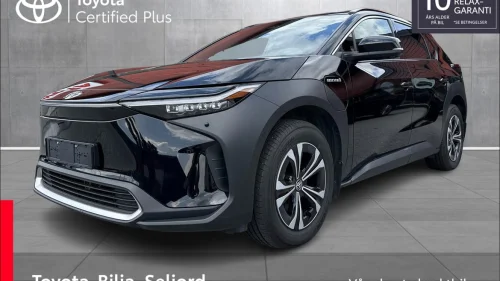 TOYOTA BZ4X MEGET VELUTSTYRT/LAV KM